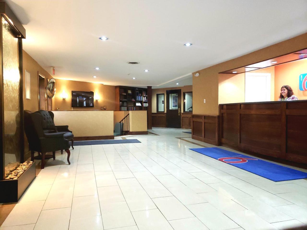 Motel 6-Trenton, On Экстерьер фото